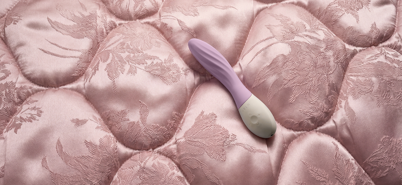 mona twist sex toy for women