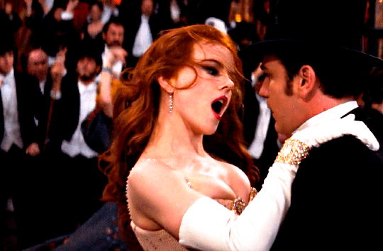 gif de Nicole Kidman y Ewan McGregor en Moulin Rouge