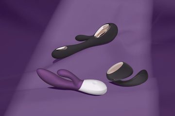 Vibradores LELO para estimulación del Punto G y del clítoris sobre fondo morado