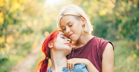 Les découvertes lesbiennes de jeunes filles