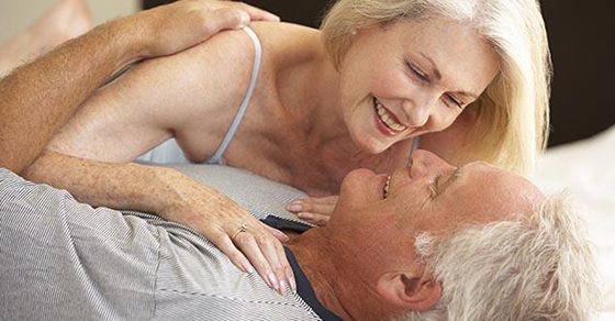 Faire l'amour est bon pour la santé chez les plus âgés